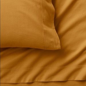 Garnet Hill Organic cotton flannel pillowcases